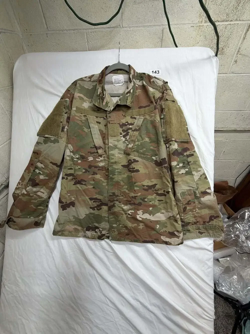 US Army Combat Uniform OCP Camouflage Coat, Medium-Long